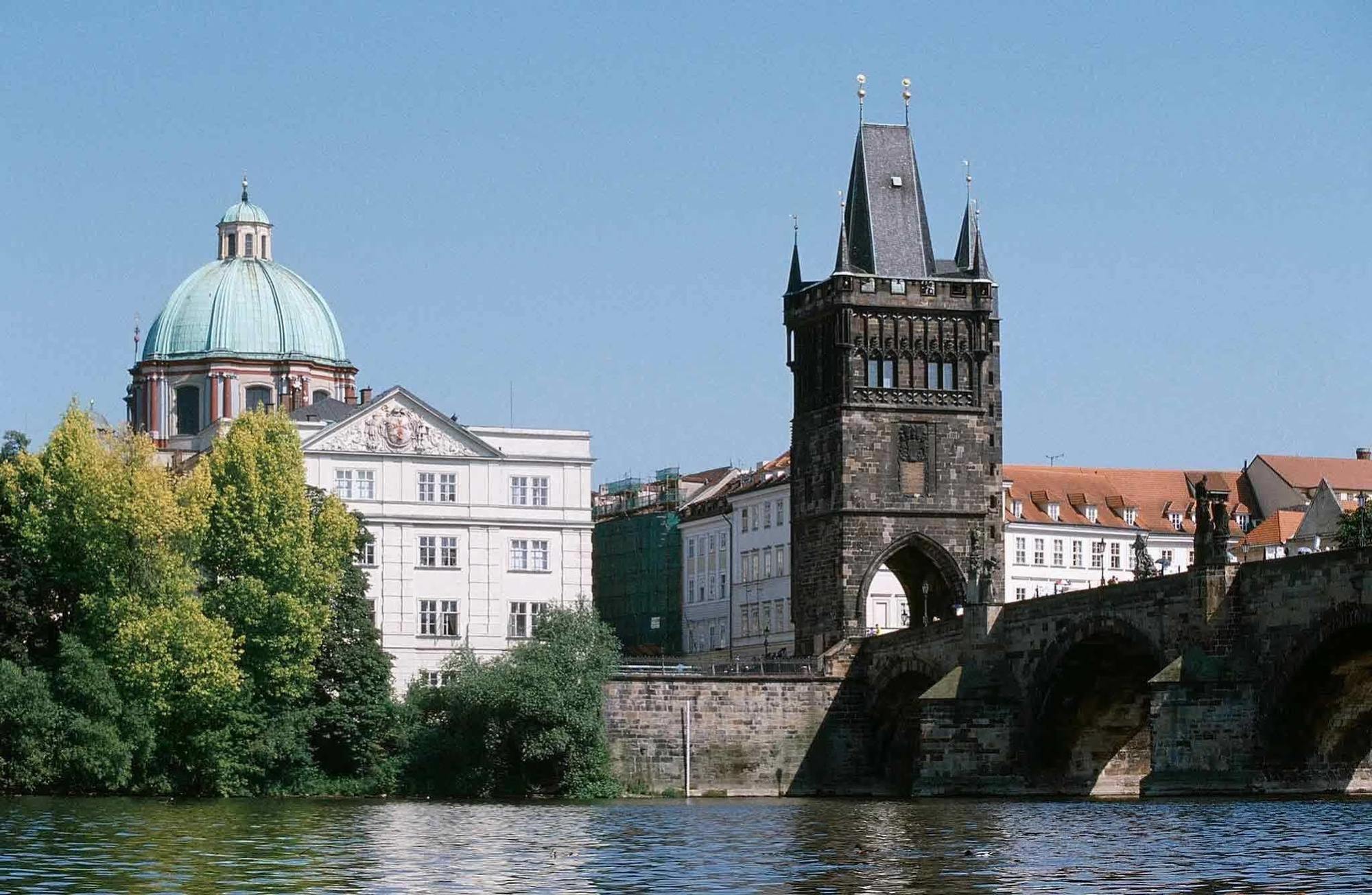 Ibis Praha Mala Strana Hotel Exterior photo